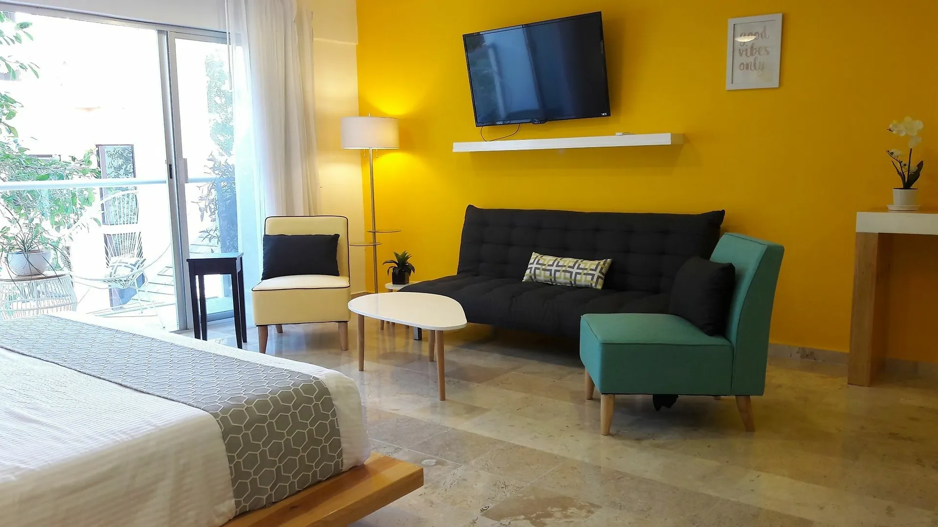 Quinta Bis Front King By Sunandsea Playa del Carmen Daire